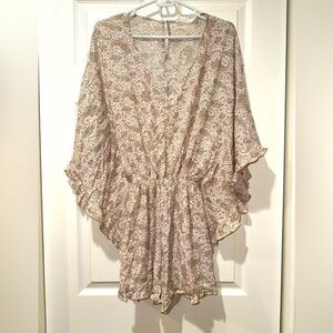 Lush Soft Patterned sage cream brown romper. Size Medium. VGUC.